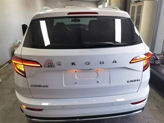 2022 Skoda Karoq DSG7 I, белый, 1449000 рублей, вид 2