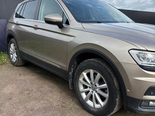 2018 Volkswagen Tiguan II, бежевый, 2650000 рублей, вид 5