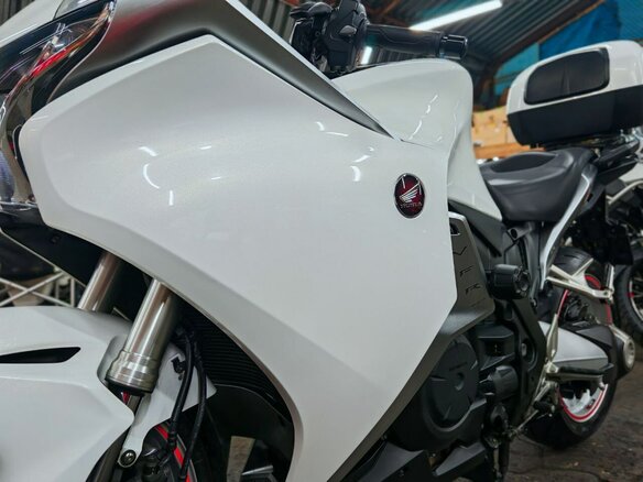 2012 Honda VFR 1200, белый, 860000 рублей - вид 29
