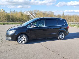 2011 Volkswagen Sharan II, чёрный, 1200000 рублей, вид 3