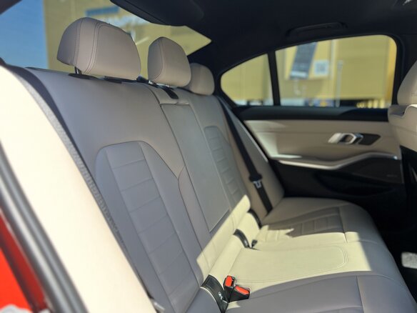 2022 BMW 3 серии M340i xDrive VII (G2x) Рестайлинг, красный, 8200000 рублей - вид 31