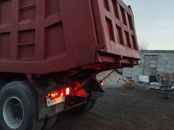 2011 Sinotruk Howo A5, красный, 1850000 рублей - вид 7