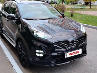 2020 Kia Sportage IV Рестайлинг, чёрный, 3200000 рублей, вид 2
