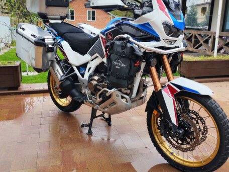 2022 Honda CRF 1100L Africa Twin, белый, 1990000 рублей, вид 2