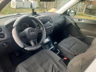 2011 Volkswagen Tiguan I Рестайлинг, серебристый, 1000000 рублей, вид 3