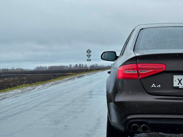 2013 Audi A4 IV (B8) Рестайлинг, коричневый, 1200000 рублей - вид 10