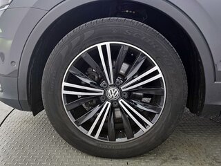 2020 Volkswagen Tiguan II Рестайлинг, серый, 2198000 рублей, вид 5