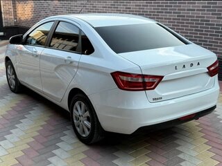 2021 Lada (ВАЗ) Vesta I, белый, 980000 рублей, вид 4