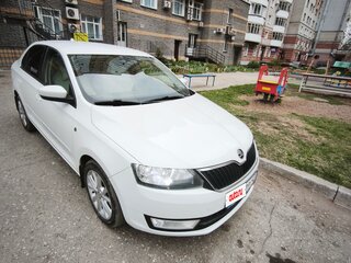 2015 Skoda Rapid I, белый, 950000 рублей, вид 3