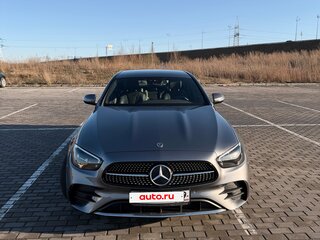 2021 Mercedes-Benz E-Класс 200 V (W213, S213, C238) Рестайлинг, серебристый, 4450000 рублей, вид 3