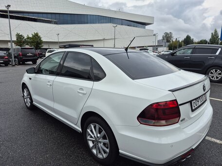 2016 Volkswagen Polo V Рестайлинг, белый, 930000 рублей, вид 2