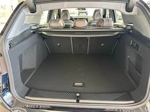 2025 BMW X3 Long 30L xDrive IV (G45/G48), чёрный, 8690000 рублей - вид 19