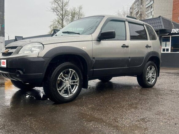 2019 Chevrolet Niva I Рестайлинг, серый, 650000 рублей - вид 6