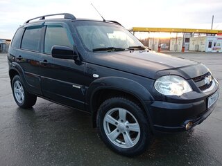 2015 Chevrolet Niva I Рестайлинг, чёрный, 540000 рублей, вид 3