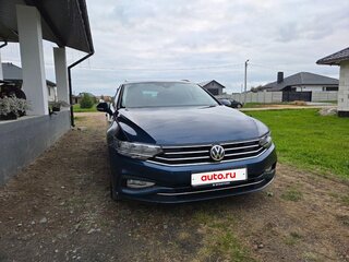 2020 Volkswagen Passat B8 Рестайлинг, синий, 1800000 рублей, вид 1