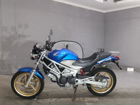 2010 Honda VTR 250, синий, 310000 рублей, вид 1