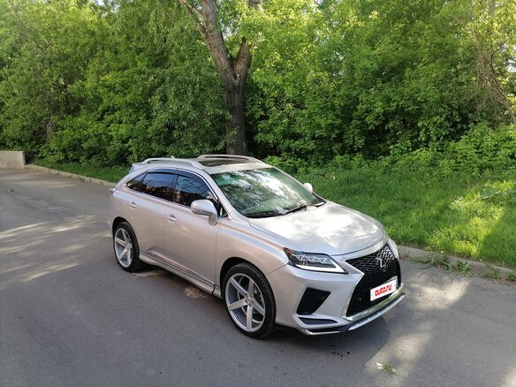 2010 Lexus RX 450h III, серебристый, 2399999 рублей - вид 1
