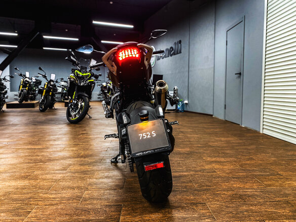 2026 Benelli 752 S, серый, 850000 рублей - вид 6