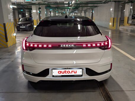 2023 Zeekr 001 100 kWh I, белый, 5895000 рублей, вид 4