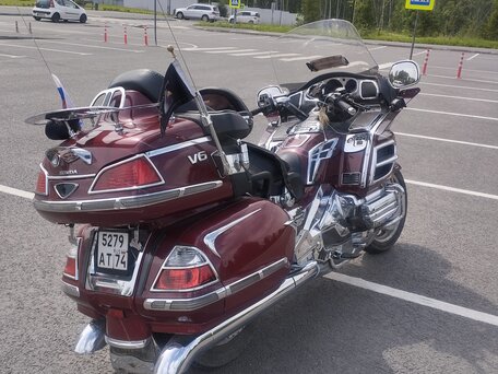 2005 Honda GL 1800 Gold Wing, пурпурный, 1090000 рублей, вид 5