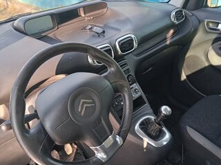 2010 Citroen C3 Picasso I, зелёный, 555000 рублей, вид 4