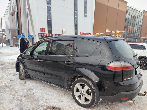 2009 Ford S-MAX I, чёрный, 880000 рублей - вид 3