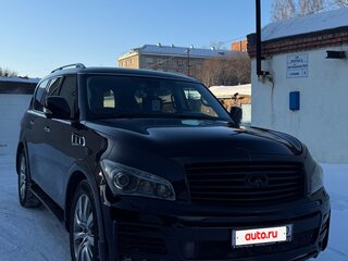 2010 Infiniti QX56 II, пурпурный, 2400000 рублей, вид 2