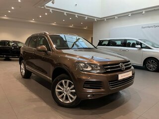 2014 Volkswagen Touareg II, коричневый, 1945000 рублей, вид 3