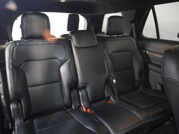 2017 Ford Explorer V Рестайлинг, белый, 2399777 рублей - вид 28