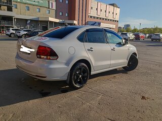 2019 Volkswagen Polo V Рестайлинг, белый, 1420000 рублей, вид 2