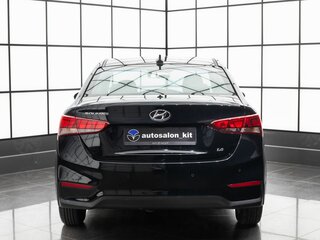 2018 Hyundai Solaris II, чёрный, 1350000 рублей, вид 3