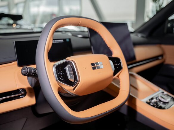 2026 Geely EX5 Гибрид EM-i, зелёный, 3969990 рублей - вид 39