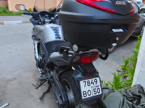 2009 Honda CBF 600, серебристый, 550000 рублей - вид 3