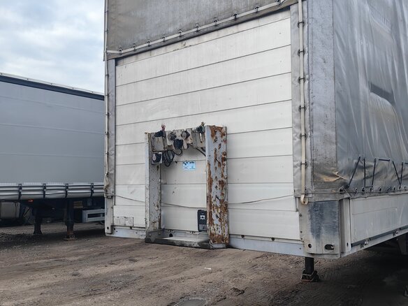 2004 Schmitz Cargobull S01, серебристый, 900000 рублей