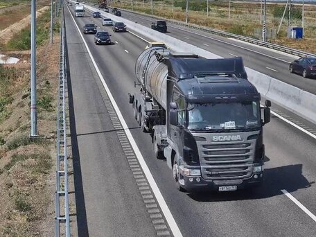 2011 Scania G-series, чёрный, 3200000 рублей, вид 2