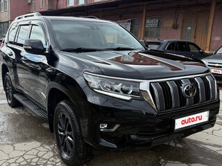 2022 Toyota Land Cruiser Prado 150 Series Рестайлинг 3, чёрный, 6500000 рублей, вид 2