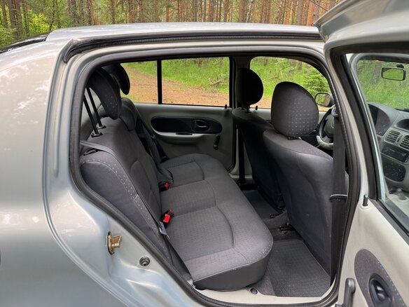 2004 Renault Symbol I Рестайлинг, синий - вид 18