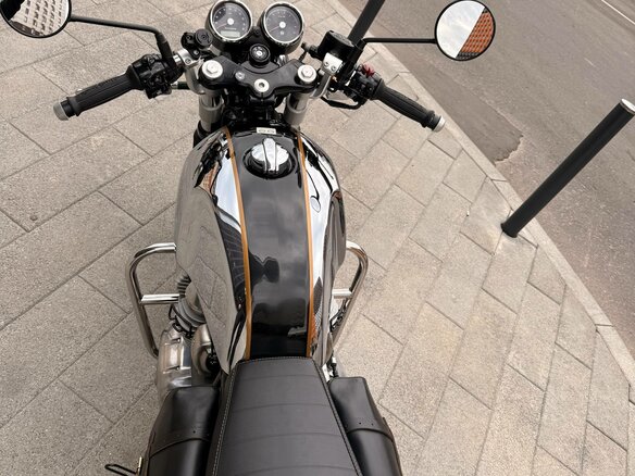 2025 Royal Enfield Continental GT, серебристый, 585000 рублей - вид 15