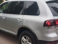 2009 Volkswagen Touareg I Рестайлинг, серебристый, 1850000 рублей - вид 5