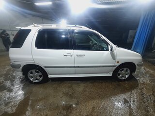 2000 Toyota Raum I, белый, 400000 рублей, вид 2