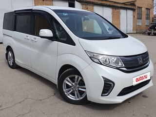 2019 Honda Stepwgn V Рестайлинг, белый, 2100000 рублей, вид 3