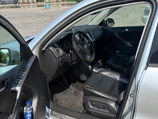 2009 Volkswagen Tiguan I, серебристый, 900000 рублей, вид 3
