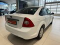 2011 Ford Focus II Рестайлинг, белый - вид 5