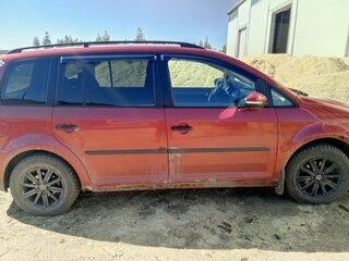 2009 Volkswagen Touran I Рестайлинг, красный, 435000 рублей, вид 2
