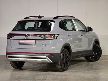 2026 Volkswagen Tharu XR 300 TSI, серый, 2845000 рублей, вид 4
