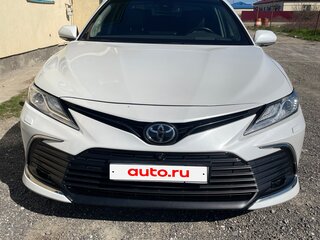 2021 Toyota Camry VIII (XV70) Рестайлинг, белый, 3999999 рублей, вид 4