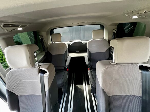 2022 Volkswagen Multivan T7, серебристый, 4550000 рублей - вид 15
