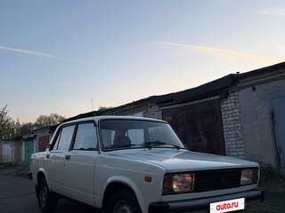 1998 Lada (ВАЗ) 2105, белый, 290000 рублей, вид 2