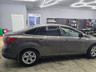 2013 Ford Focus III, серый, 680000 рублей, вид 4