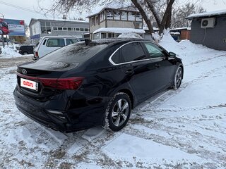 2019 Kia Cerato IV, чёрный, 2000000 рублей, вид 5